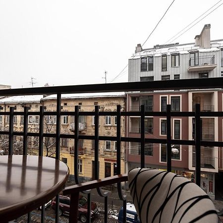 Comfort Apartment Lviv Exterior photo