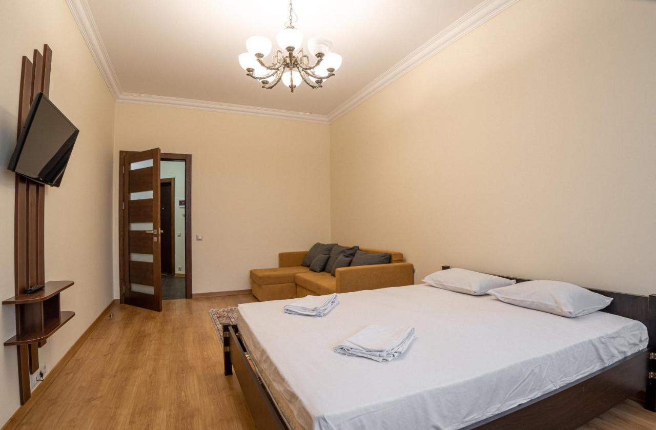 Comfort Apartment Lviv Exterior photo
