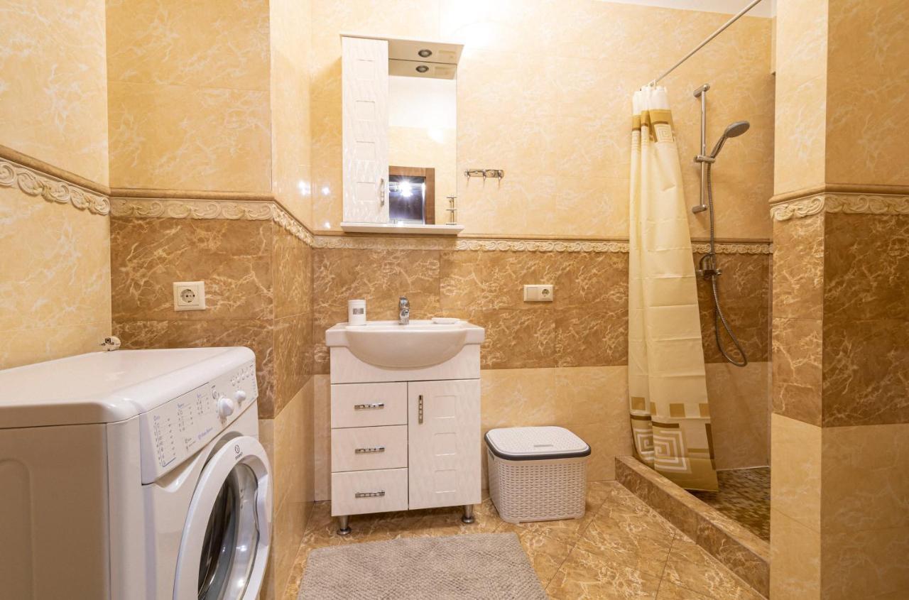 Comfort Apartment Lviv Exterior photo